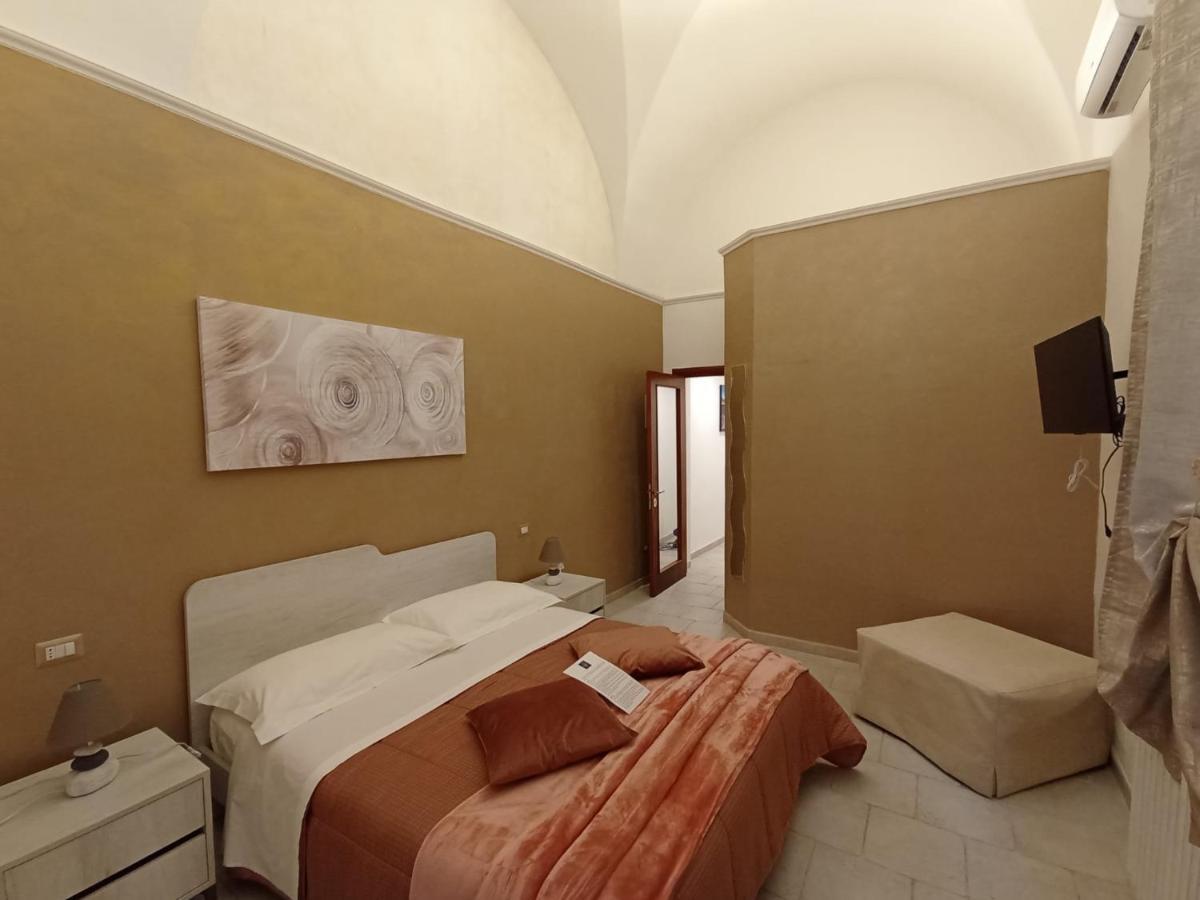 Samele Bed And Breakfast Lecce Eksteriør bilde